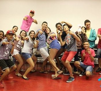 Sala Cinergia recebe alunos da Escola Dava Lellis – Guaíra